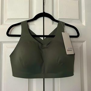 NWT LuLuLemon Enlite Bra 38D